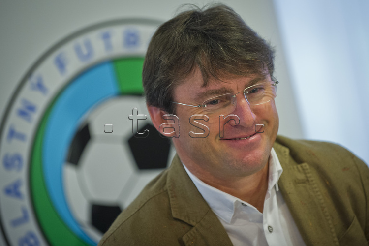 bývalý futbalista Ľubomír Moravčík 